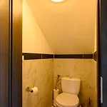 Tatil Evi Koeroes-parti Terasz Vendeghaz *
