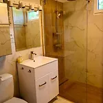 Tatil Evi Koeroes-parti Terasz Vendeghaz *