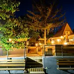 Koeroes-parti Terasz Vendeghaz Tatil Evi Békésszentandrás
