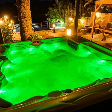 Koeroes-parti Terasz Vendeghaz Ferienhaus Békésszentandrás