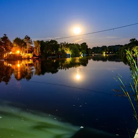 Koeroes-parti Terasz Vendeghaz Tatil Evi Békésszentandrás