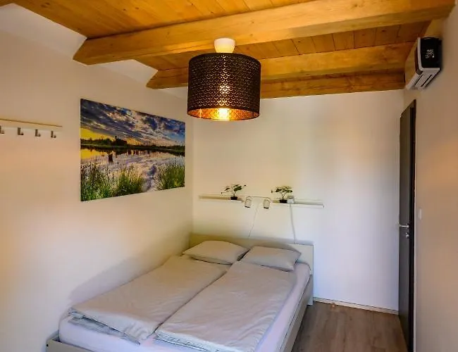 Koeroes-parti Terasz Vendeghaz * Békésszentandrás