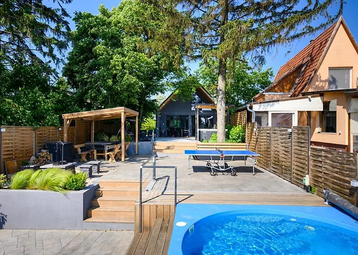 Koeroes-parti Terasz Vendeghaz *