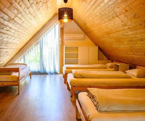 Koeroes-parti Terasz Vendeghaz * Békésszentandrás