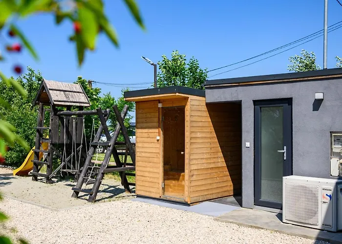 Koeroes-parti Terasz Vendeghaz