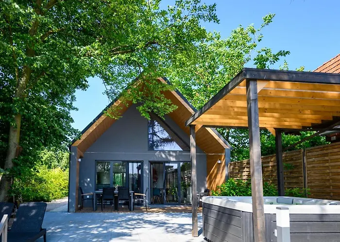 Koeroes-parti Terasz Vendeghaz Case de vacanță Békésszentandrás